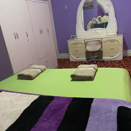 A Lavish Room In Queens New York Bagian luar foto