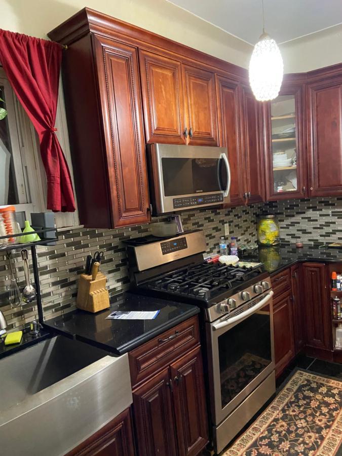 A Lavish Room In Queens New York Bagian luar foto