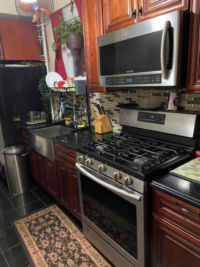 A Lavish Room In Queens New York Bagian luar foto