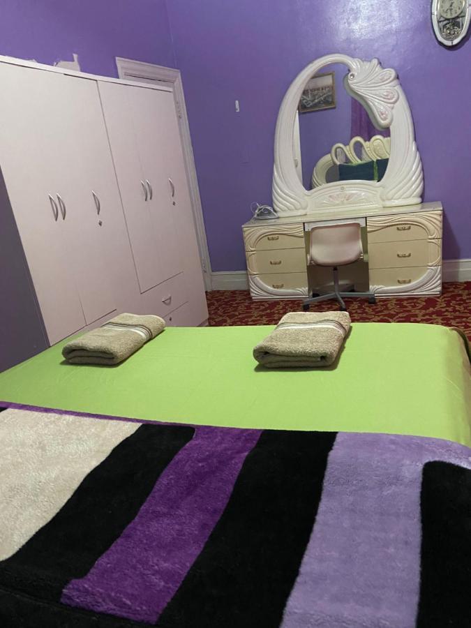 A Lavish Room In Queens New York Bagian luar foto