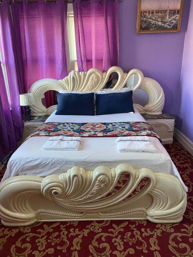 A Lavish Room In Queens New York Bagian luar foto
